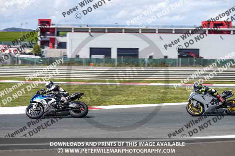 cadwell no limits trackday;cadwell park;cadwell park photographs;cadwell trackday photographs;enduro digital images;event digital images;eventdigitalimages;navarra;no limits trackdays;peter wileman photography;racing digital images;trackday digital images;trackday photos